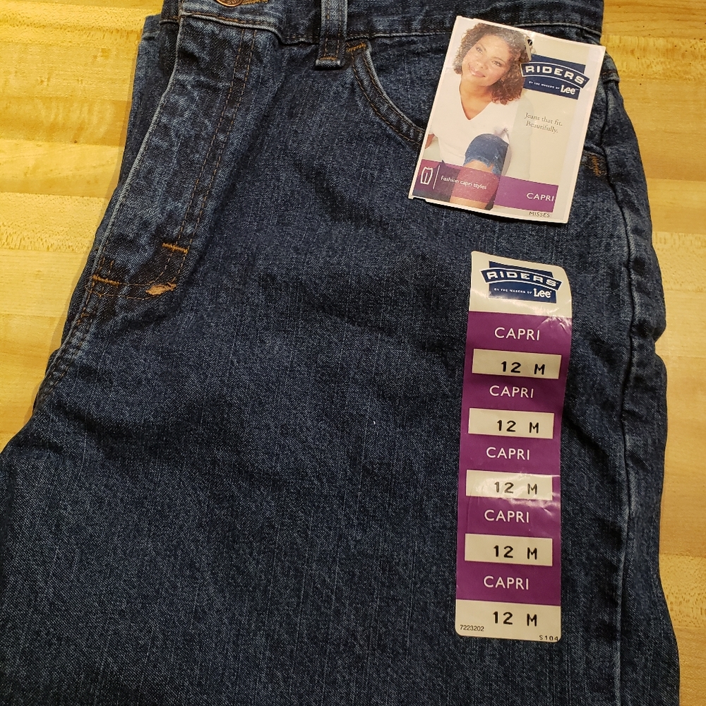 Womens Capri Jeans